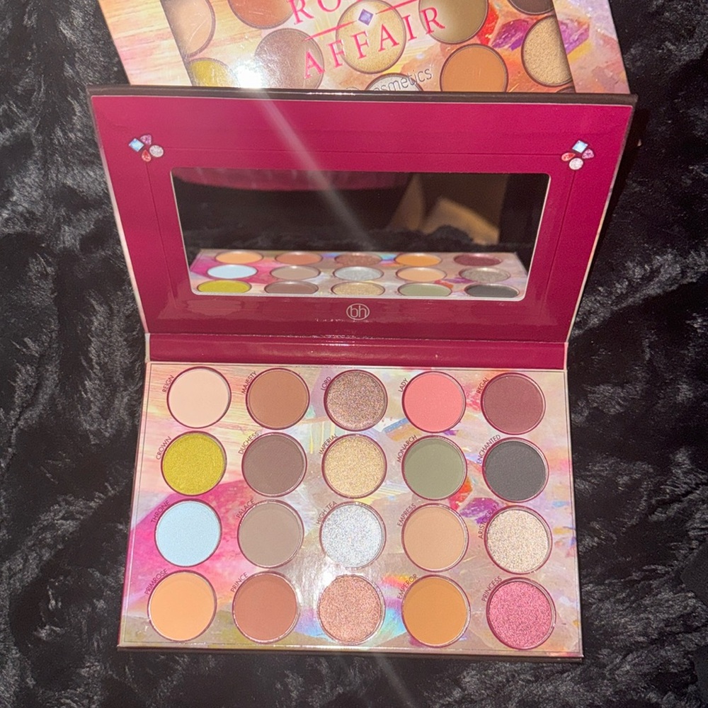 BH cosmetics Royal affair eyeshadow palette